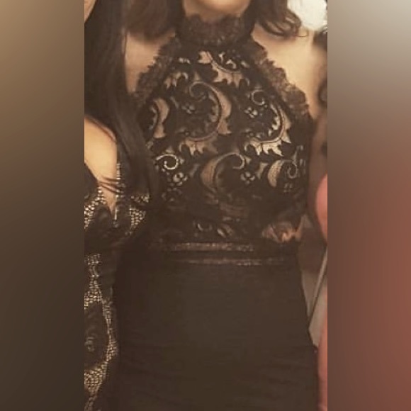 Evening gown, long black dress, lace detail at top, size small. - Picture 1 of 2